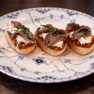 Mini Bruschettas with Roasted Pepper